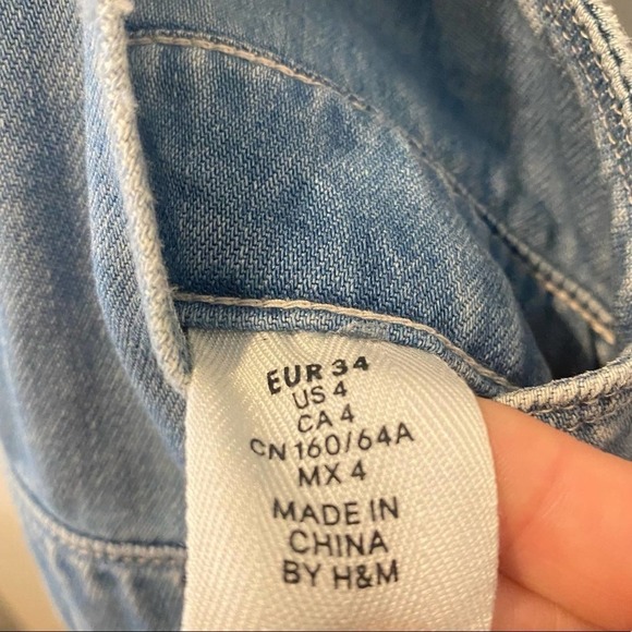 H&M Denim Overall Button Pinafore Dress in Light Wash Size 34/US 4 XS - Picture 13 of 14